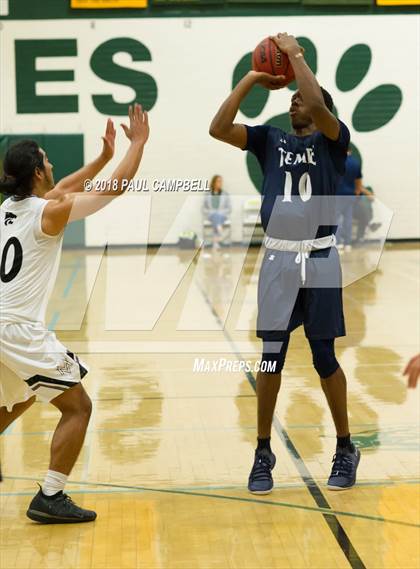 Thumbnail 2 in Mountain View vs. Tempe (Horizon Holiday Hoops Tournament) photogallery.