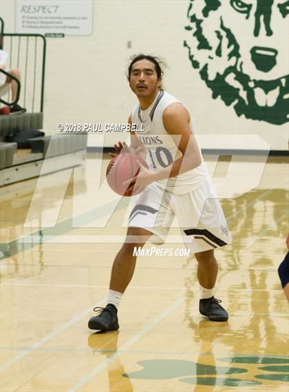 Thumbnail 2 in Mountain View vs. Tempe (Horizon Holiday Hoops Tournament) photogallery.