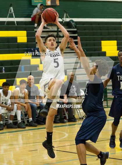 Thumbnail 1 in Mountain View vs. Tempe (Horizon Holiday Hoops Tournament) photogallery.