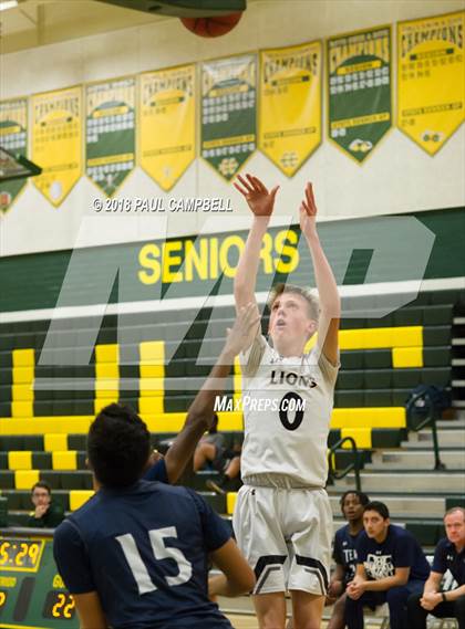 Thumbnail 1 in Mountain View vs. Tempe (Horizon Holiday Hoops Tournament) photogallery.
