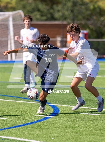 Thumbnail 2 in Sanderson vs Smithfield-Selma (Clayton Midseason Classic) photogallery.