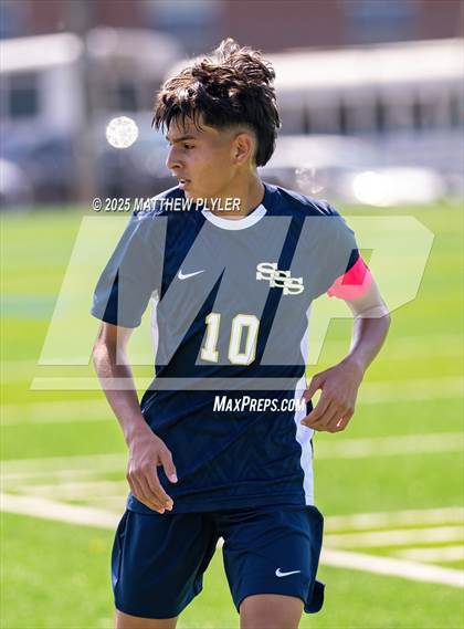 Thumbnail 1 in Sanderson vs Smithfield-Selma (Clayton Midseason Classic) photogallery.