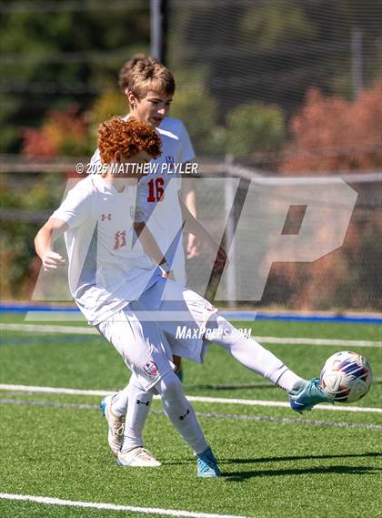 Thumbnail 3 in Sanderson vs Smithfield-Selma (Clayton Midseason Classic) photogallery.