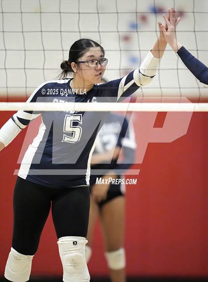 Thumbnail 1 in Jefferson vs. Washington-Liberty photogallery.