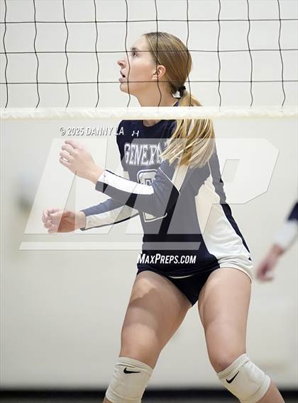 Thumbnail 2 in Jefferson vs. Washington-Liberty photogallery.