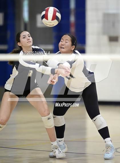 Thumbnail 2 in Jefferson vs. Washington-Liberty photogallery.
