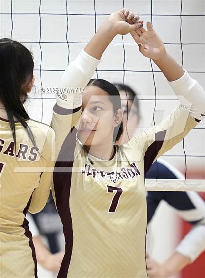 Thumbnail 2 in Jefferson vs. Washington-Liberty photogallery.