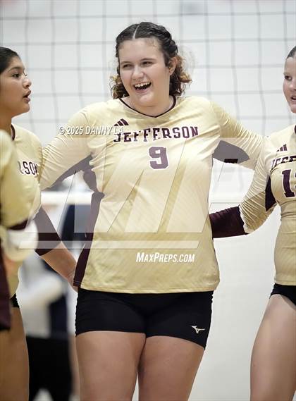 Thumbnail 1 in Jefferson vs. Washington-Liberty photogallery.