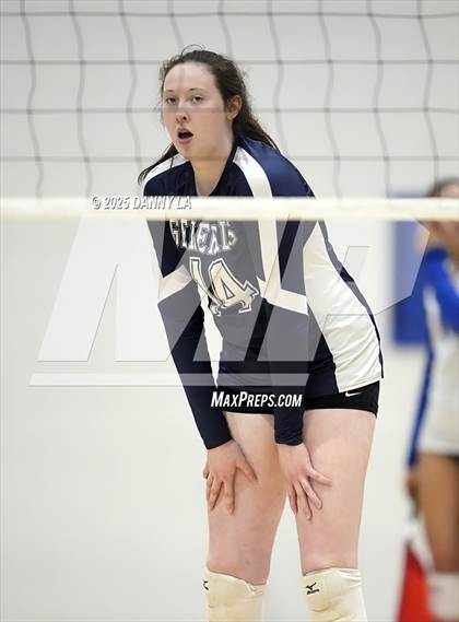 Thumbnail 3 in Jefferson vs. Washington-Liberty photogallery.