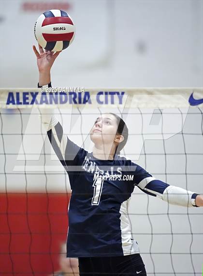 Thumbnail 2 in Jefferson vs. Washington-Liberty photogallery.