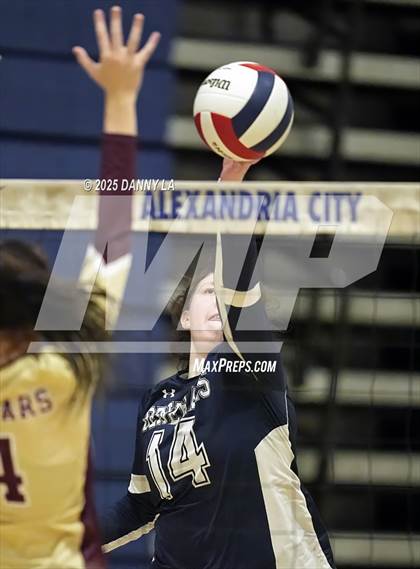 Thumbnail 3 in Jefferson vs. Washington-Liberty photogallery.