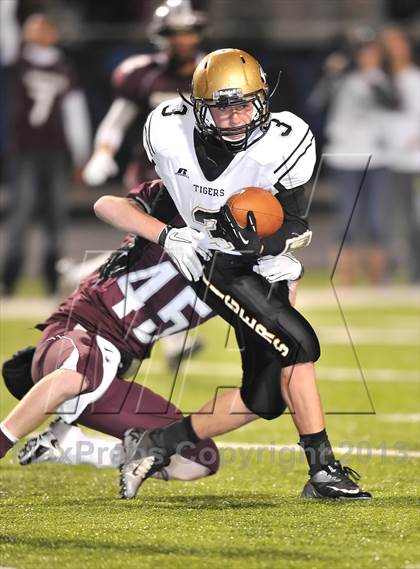 Thumbnail 2 in Cooper vs. Whitewright (UIL 2A Bi-District Playoff) photogallery.