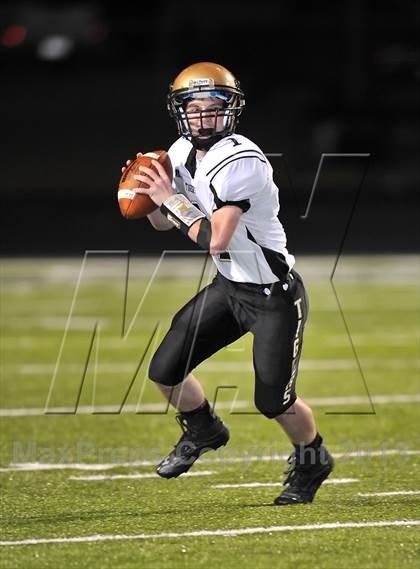 Thumbnail 1 in Cooper vs. Whitewright (UIL 2A Bi-District Playoff) photogallery.