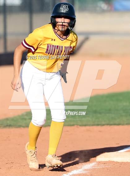 Thumbnail 1 in Mountain Pointe @ Horizon photogallery.