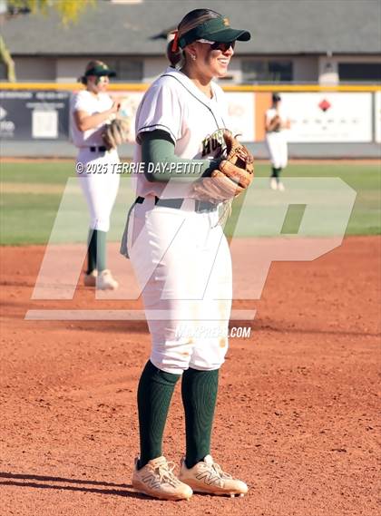 Thumbnail 3 in Mountain Pointe @ Horizon photogallery.