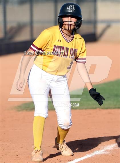 Thumbnail 3 in Mountain Pointe @ Horizon photogallery.