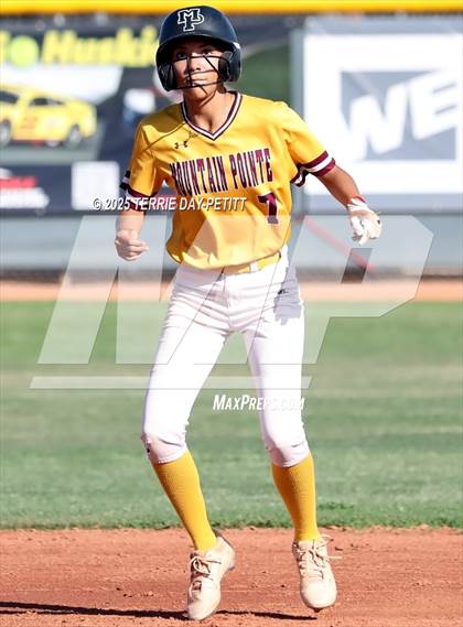 Thumbnail 3 in Mountain Pointe @ Horizon photogallery.