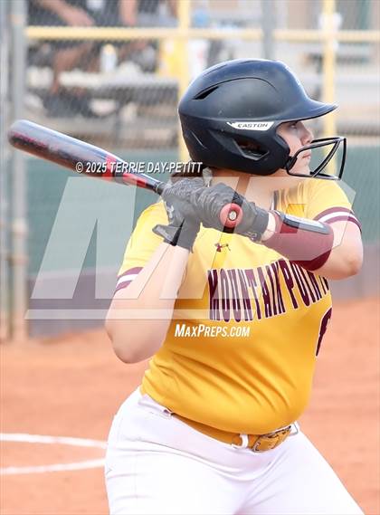 Thumbnail 3 in Mountain Pointe @ Horizon photogallery.