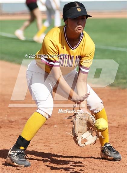 Thumbnail 2 in Mountain Pointe @ Horizon photogallery.