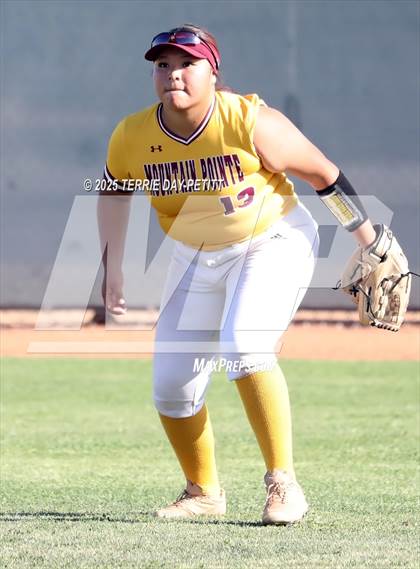 Thumbnail 1 in Mountain Pointe @ Horizon photogallery.