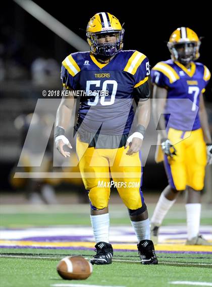 Thumbnail 1 in Bourgeois @ Thibodaux photogallery.
