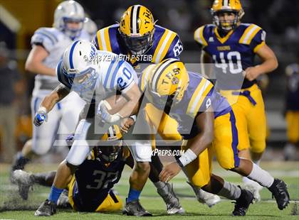 Thumbnail 2 in Bourgeois @ Thibodaux photogallery.
