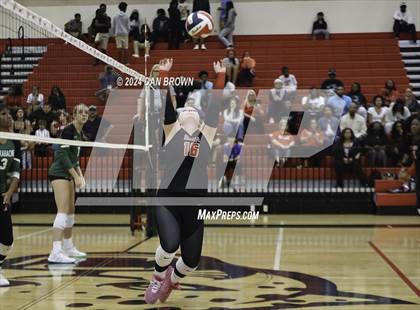 Thumbnail 2 in Waxahachie @ Horn photogallery.
