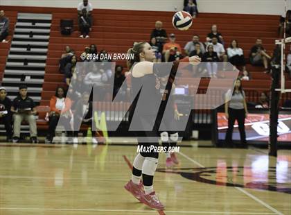 Thumbnail 3 in Waxahachie @ Horn photogallery.