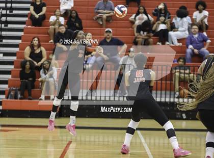 Thumbnail 1 in Waxahachie @ Horn photogallery.