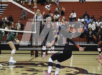 Thumbnail 1 in Waxahachie @ Horn photogallery.