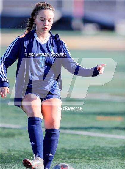 Thumbnail 1 in Grossmont vs. Granite Hills (CIF SDS D1 Final) photogallery.