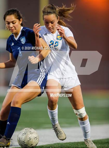 Thumbnail 2 in Grossmont vs. Granite Hills (CIF SDS D1 Final) photogallery.