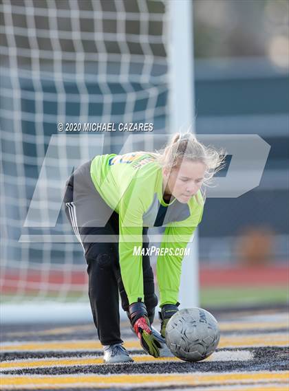 Thumbnail 3 in Grossmont vs. Granite Hills (CIF SDS D1 Final) photogallery.