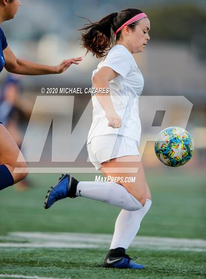 Thumbnail 3 in Grossmont vs. Granite Hills (CIF SDS D1 Final) photogallery.