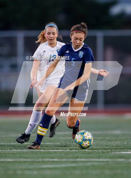 Thumbnail 1 in Grossmont vs. Granite Hills (CIF SDS D1 Final) photogallery.