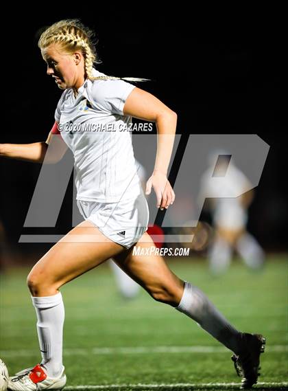 Thumbnail 2 in Grossmont vs. Granite Hills (CIF SDS D1 Final) photogallery.