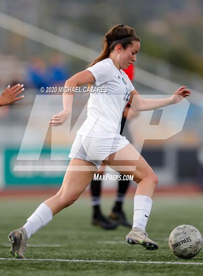 Thumbnail 3 in Grossmont vs. Granite Hills (CIF SDS D1 Final) photogallery.