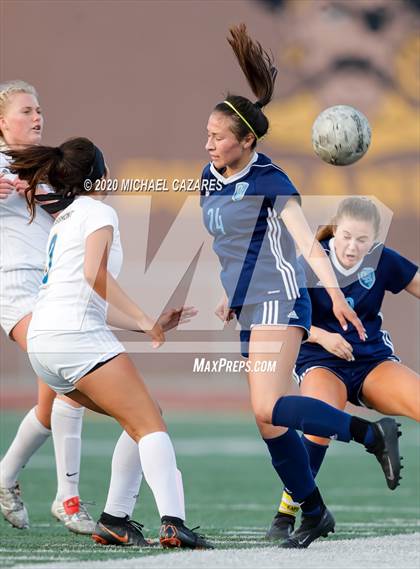 Thumbnail 2 in Grossmont vs. Granite Hills (CIF SDS D1 Final) photogallery.