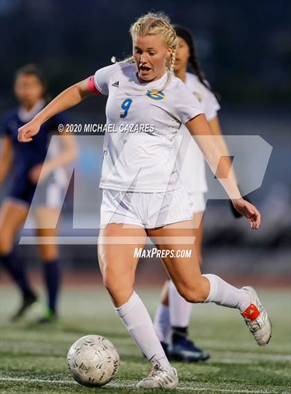Thumbnail 3 in Grossmont vs. Granite Hills (CIF SDS D1 Final) photogallery.