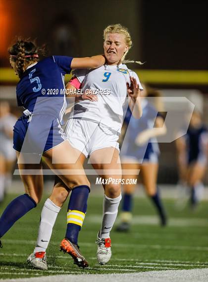 Thumbnail 1 in Grossmont vs. Granite Hills (CIF SDS D1 Final) photogallery.