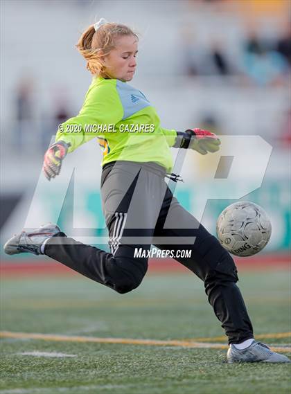 Thumbnail 1 in Grossmont vs. Granite Hills (CIF SDS D1 Final) photogallery.