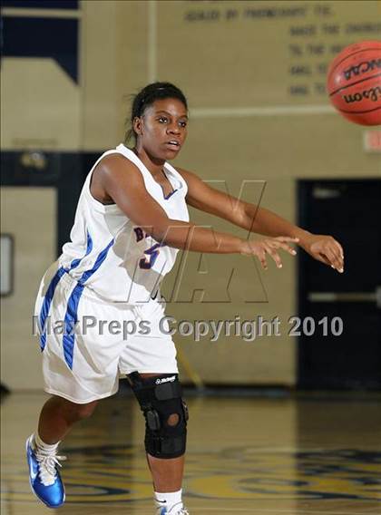 Thumbnail 2 in Bella Vista vs. Christian Brothers (Trojan Toss-Up) photogallery.