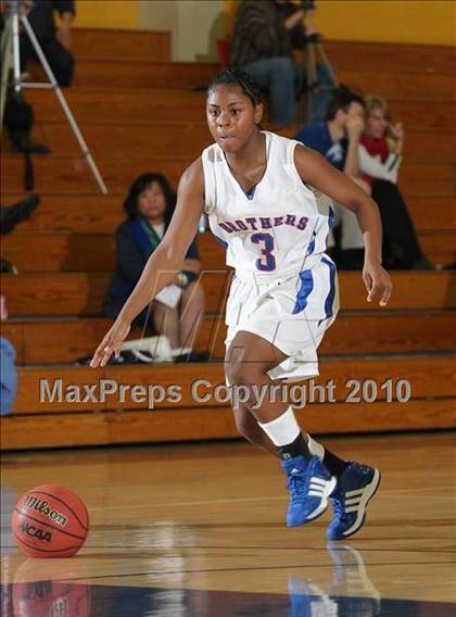 Thumbnail 3 in Bella Vista vs. Christian Brothers (Trojan Toss-Up) photogallery.