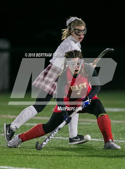 Thumbnail 3 in Iroquois vs. Williamsville East (Section 6 Class B Semifinal) photogallery.