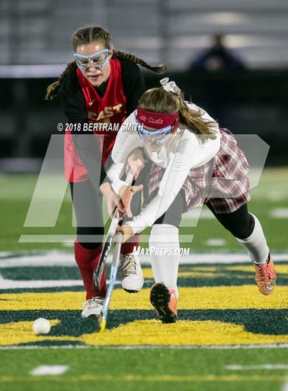 Thumbnail 2 in Iroquois vs. Williamsville East (Section 6 Class B Semifinal) photogallery.