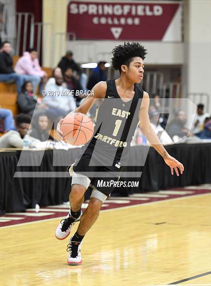 Thumbnail 1 in Central vs. East Hartford (Spalding Hoophall Classic) photogallery.
