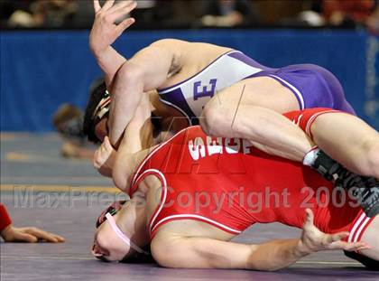 Thumbnail 1 in NYSPHSAA Championships (Division II Semifinals) photogallery.
