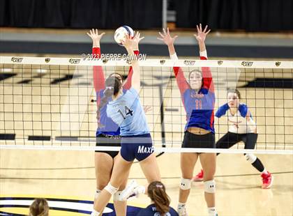Thumbnail 3 in First Colonial vs. Riverside (VHSL Class 5 Final) photogallery.