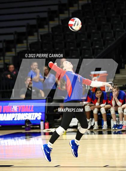 Thumbnail 2 in First Colonial vs. Riverside (VHSL Class 5 Final) photogallery.