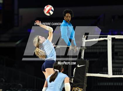 Thumbnail 1 in First Colonial vs. Riverside (VHSL Class 5 Final) photogallery.